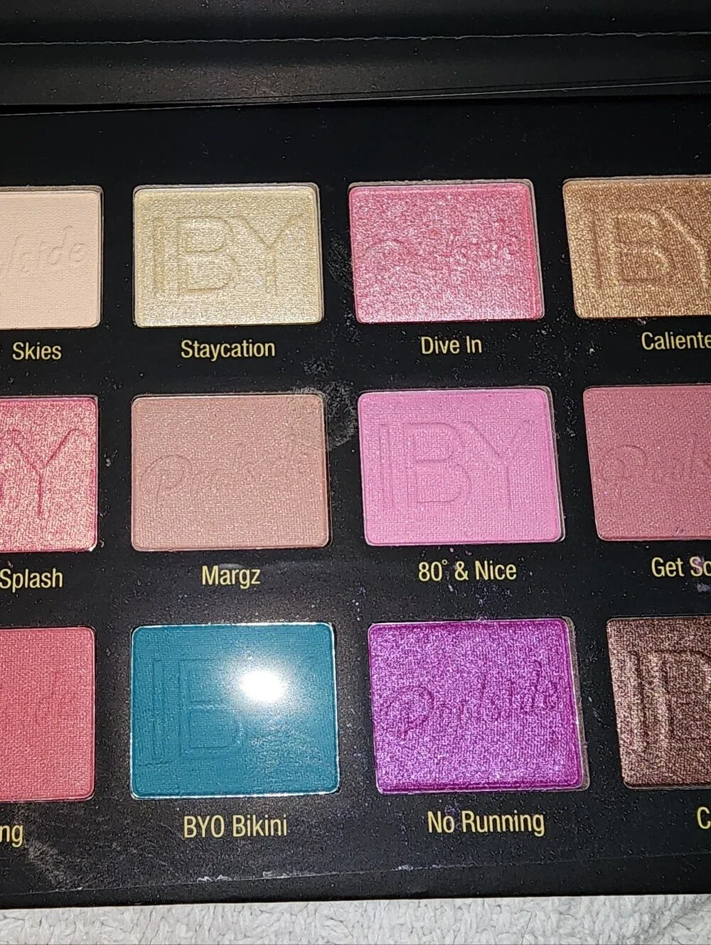 Poolside IBY Beauty 12 Shade Eyeshadow Palette With Mirror